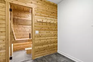 135 Elmore St, Park Ridge, IL 60068 - Photo 20