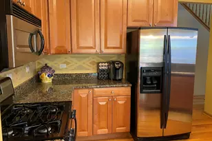 2450 Abbey Dr, Darien, IL 60561 - Photo 14