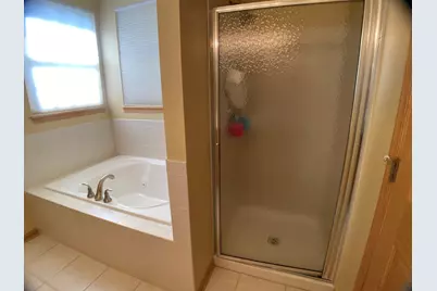 2450 Abbey Drive, Darien, IL 60561 - Photo 22