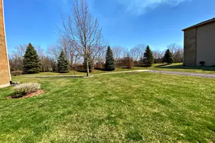 645 Virginia Rd, Crystal Lake, IL 60014 - Photo 12