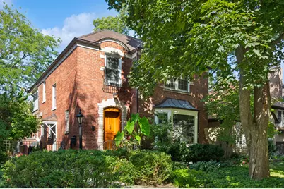 6450 N Nokomis Avenue, Chicago, IL 60646 - Photo 1