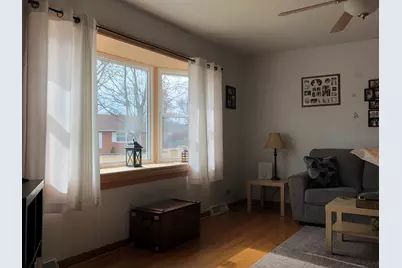 2319 Taylor Street, Joliet, IL 60435 - Photo 10