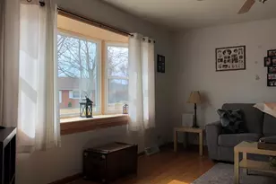 2319 Taylor St, Joliet, IL 60435 - Photo 10