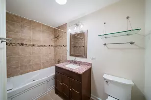 400 W Ontario St, Chicago, IL 60654 - Photo 22