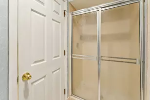 522 E Algonquin Rd, Schaumburg, IL 60173 - Photo 12