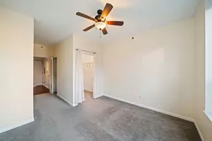 400 W Ontario St, Chicago, IL 60654 - Photo 18