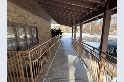 820 Russell Road, Dekalb, IL 60115 - Photo 10