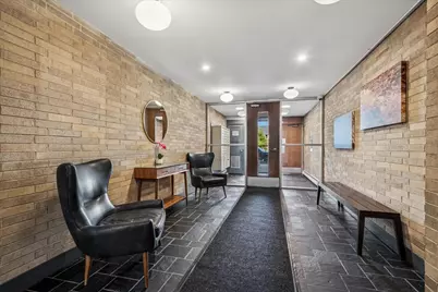 828 Oakton Street #3F, Evanston, IL 60202 - Photo 2