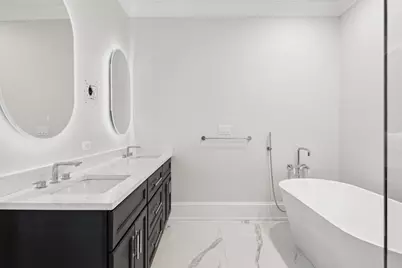 2023 W Augusta Boulevard #2, Chicago, IL 60622 - Photo 10