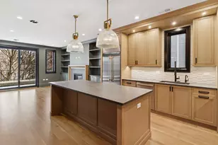 2023 W Augusta Blvd, Chicago, IL 60622 - Photo 6