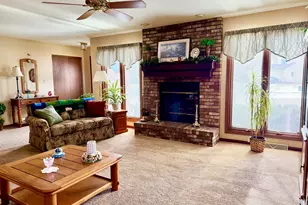 1131 Briar Ct, Ottawa, IL 61350 - Photo 4