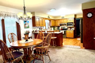 1131 Briar Ct, Ottawa, IL 61350 - Photo 8