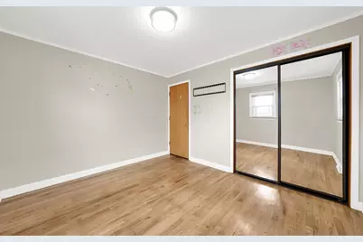 7709 Neenah Avenue, Burbank, IL 60459 - Photo 8