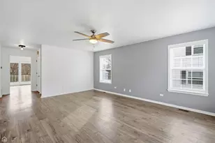 27071 N Ridge St, Wauconda, IL 60084 - Photo 4