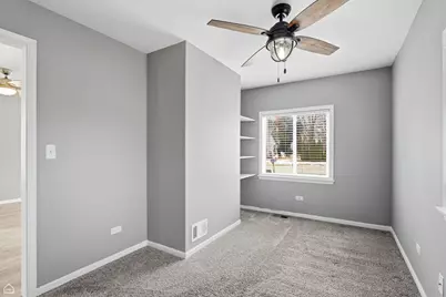 27071 N Ridge Street, Wauconda, IL 60084 - Photo 6