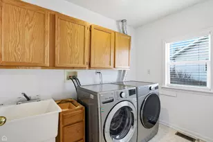 27071 N Ridge St, Wauconda, IL 60084 - Photo 14