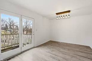 27071 N Ridge St, Wauconda, IL 60084 - Photo 12