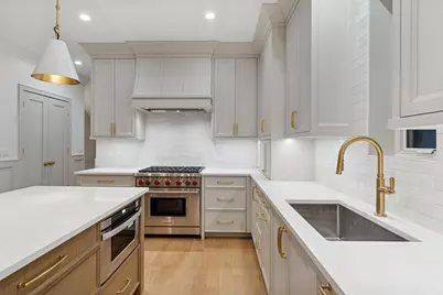 2023 W Augusta Boulevard #1W, Chicago, IL 60622 - Photo 4