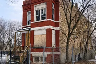 523 N Sawyer Ave, Chicago, IL 60624 - Photo 2