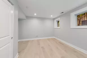 935 W Winona St, Chicago, IL 60640 - Photo 16