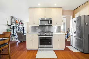 7388 Coventry Ln, Hanover Park, IL 60133 - Photo 12