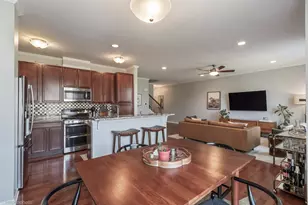 28 E Moseley Rd, Palatine, IL 60074 - Photo 8