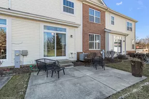 28 E Moseley Rd, Palatine, IL 60074 - Photo 20