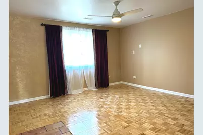 325 Central Avenue, Willowbrook, IL 60527 - Photo 14