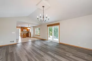 18184 W Old Pine Ct, Gurnee, IL 60031 - Photo 12