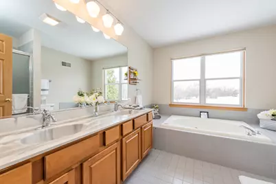 18184 W Old Pine Court, Gurnee, IL 60031 - Photo 26