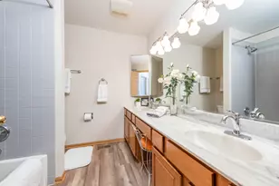 18184 W Old Pine Ct, Gurnee, IL 60031 - Photo 28