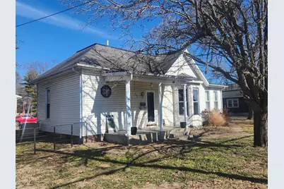 203 W South Street, Pinckneyville, IL 62274 - Photo 1