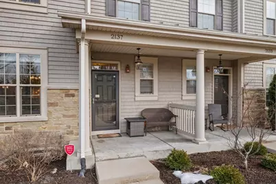 2137 Dauntless Drive, Glenview, IL 60026 - Photo 1