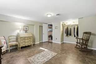 2830 28th St, Rock Island, IL 61201 - Photo 24