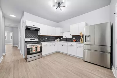 7917 S Ellis Avenue, Chicago, IL 60619 - Photo 8