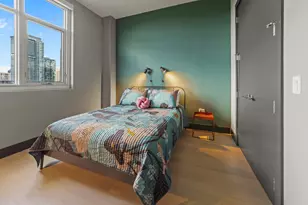 367 W Locust St, Chicago, IL 60610 - Photo 24