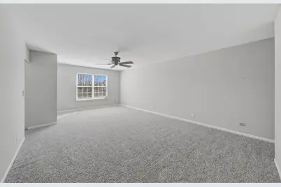 1053 Walker Court, Antioch, IL 60002 - Photo 14