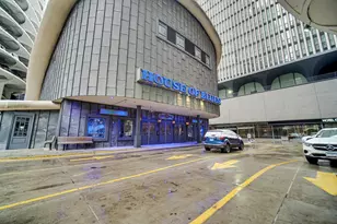 300 N State St, Chicago, IL 60654 - Photo 22