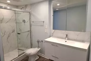 300 N State St, Chicago, IL 60654 - Photo 10