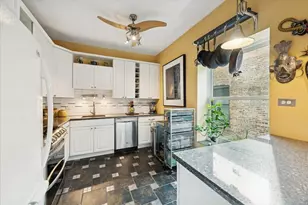 4635 N Magnolia Ave, Chicago, IL 60640 - Photo 4