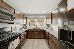 923 Institute Blvd, Dixon, IL 61021 - Photo 18