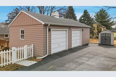 923 Institute Boulevard, Dixon, IL 61021 - Photo 6