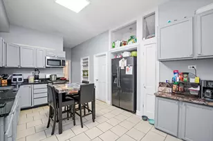 2713 W 24th Pl, Chicago, IL 60608 - Photo 8