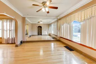 10041 S Peoria St, Chicago, IL 60643 - Photo 4