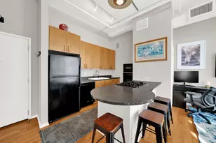 130 S Canal St, Chicago, IL 60606 - Photo 2
