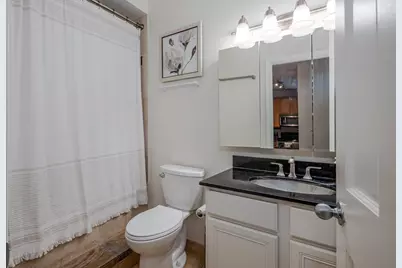 525 W Hawthorne Place #101, Chicago, IL 60657 - Photo 16