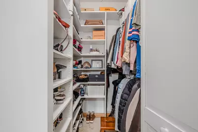 525 W Hawthorne Place #101, Chicago, IL 60657 - Photo 14