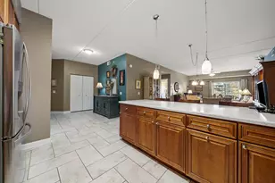 10 N Gilbert St, South Elgin, IL 60177 - Photo 4