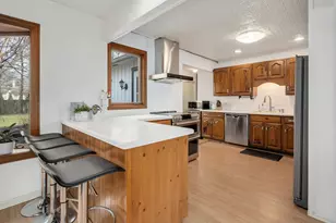 5549 Laurel Ave, La Grange Highlands, IL 60525 - Photo 12