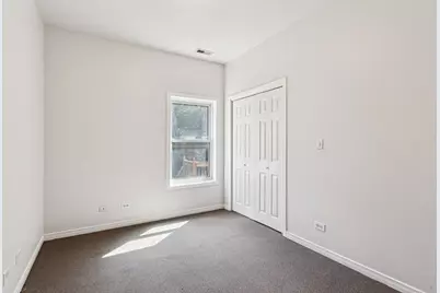 [Address not provided], Chicago, IL 60637 - Photo 16